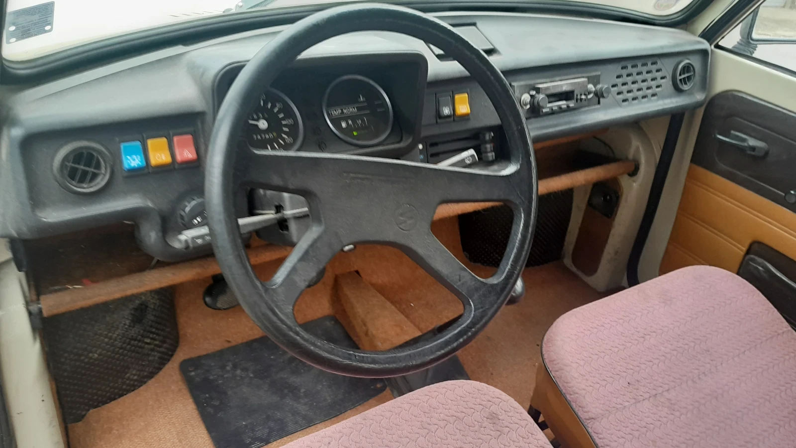 Trabant T 1.1, снимка 9 - Автомобили и джипове - 53952475