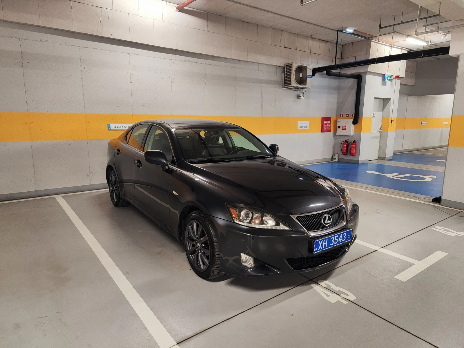 Lexus IS 220d, снимка 4 - Автомобили и джипове - 53972653