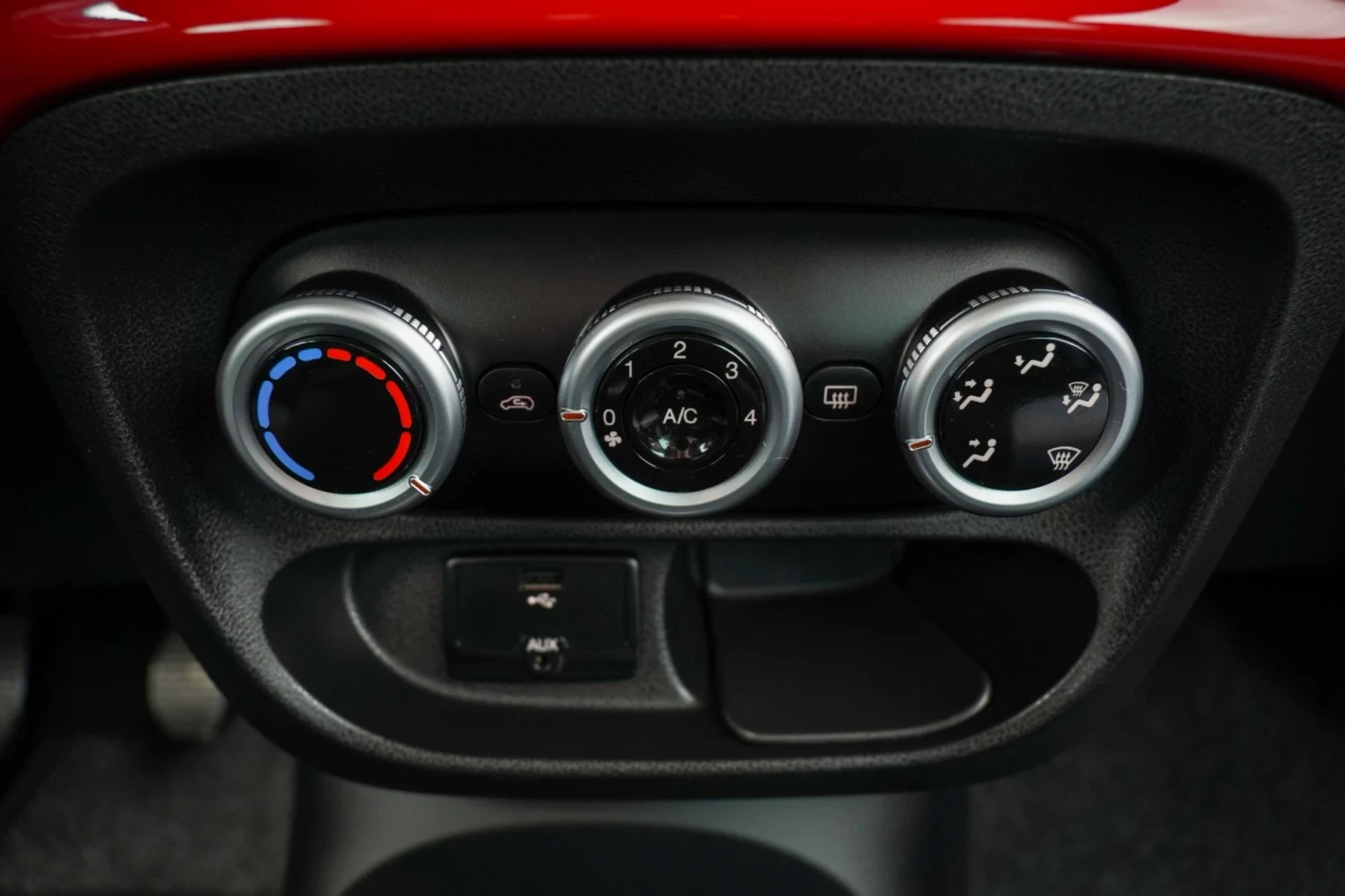 Fiat 500L ������ ������  | Mobile.bg � ����������� 12