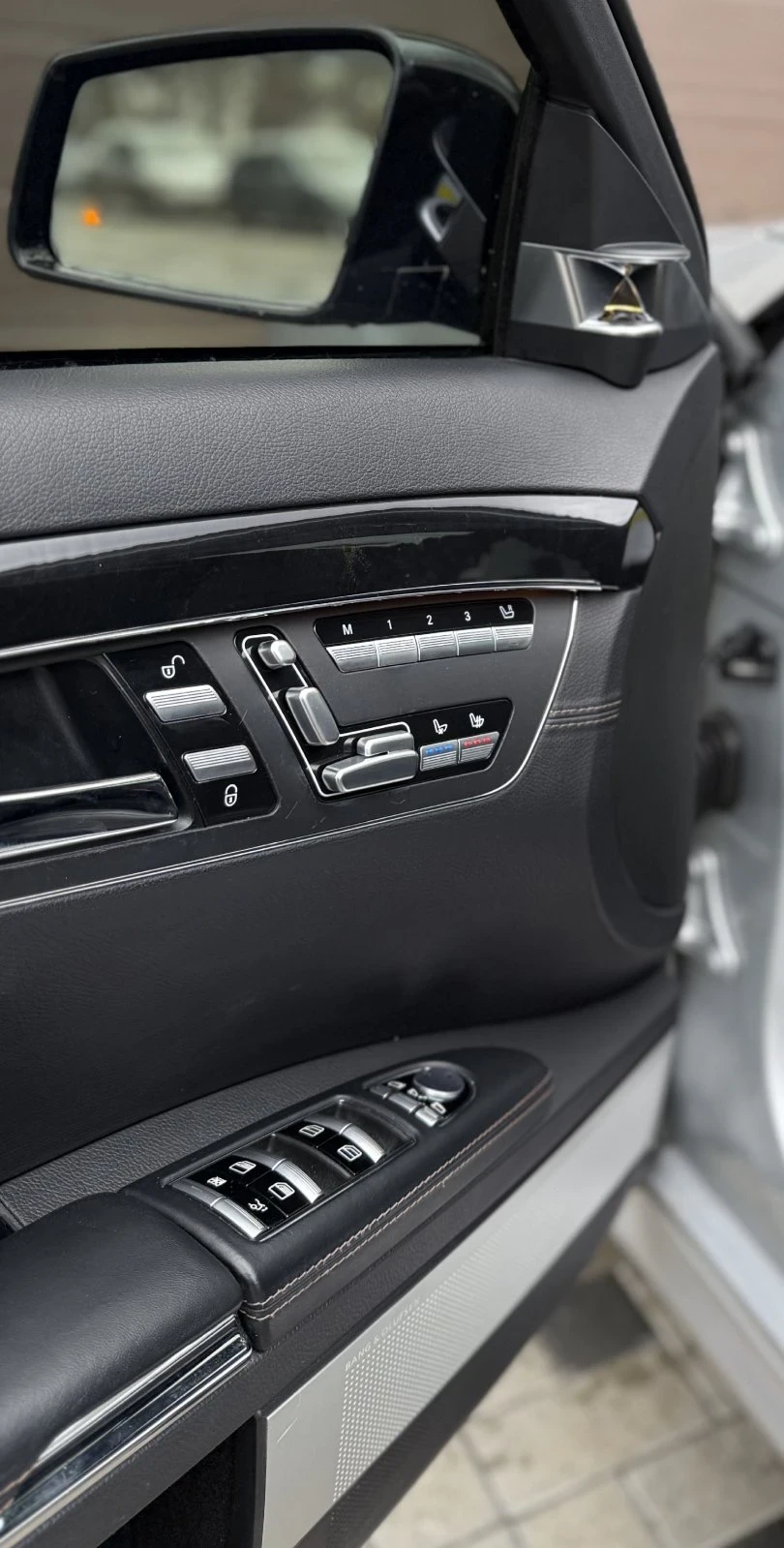 Mercedes-Benz S 500 * 3XTV* BANG&OLUFSEN* FULL MAXX* , снимка 14 - Автомобили и джипове - 54184304