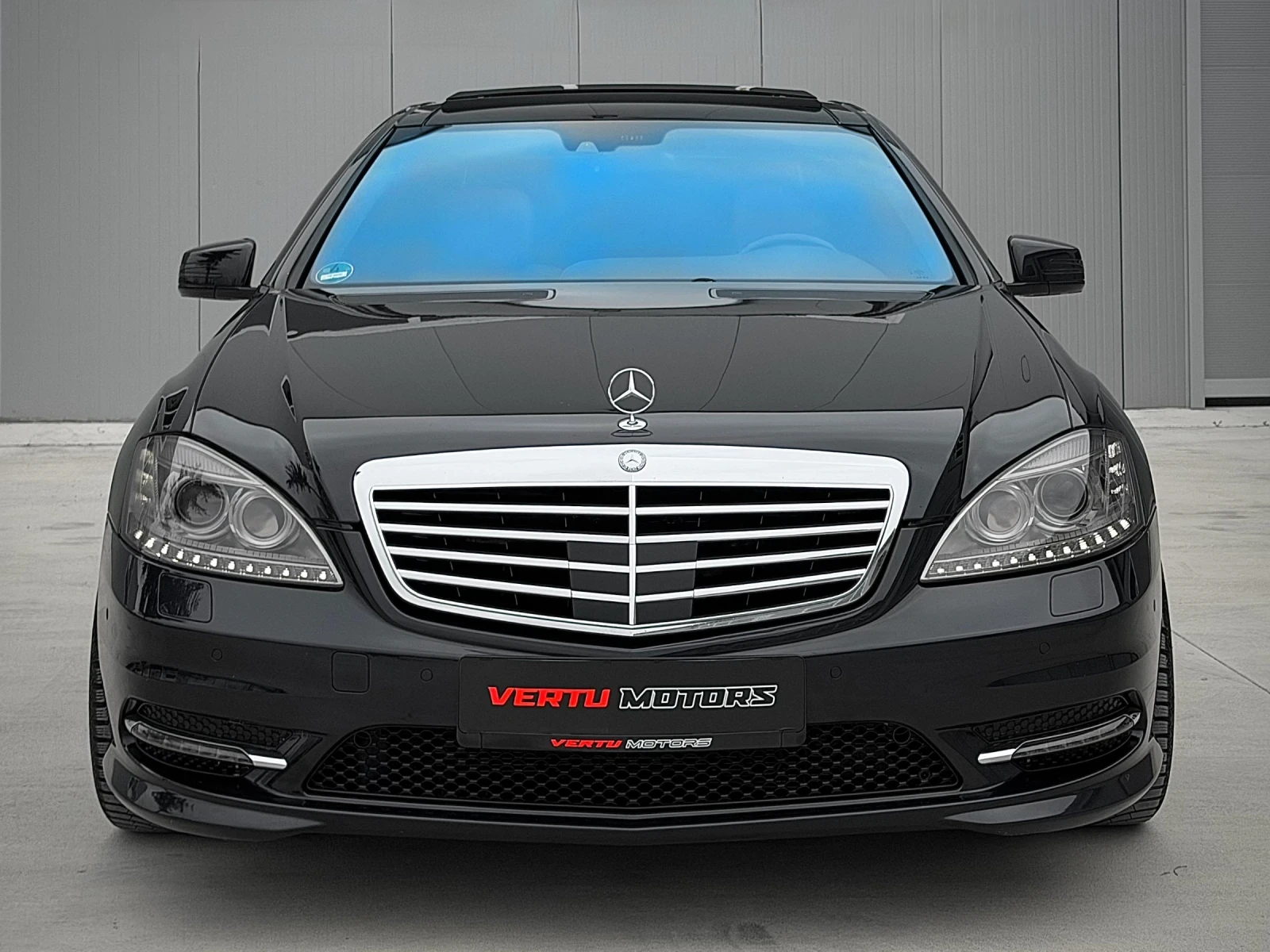 Mercedes-Benz S 500 AMG/ DESIGNO/ PANO/ 3xTV/ LONG/ CAMERA/ MASSAGE, снимка 3 - Автомобили и джипове - 54230636