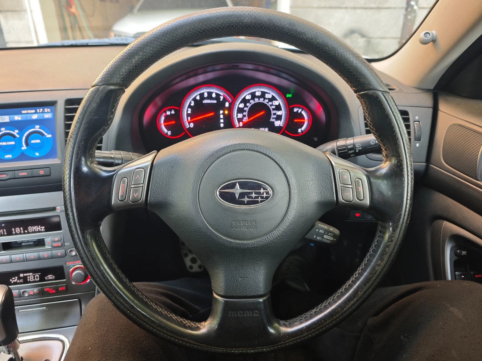 Subaru Legacy 3.0R, снимка 17 - Автомобили и джипове - 54315410