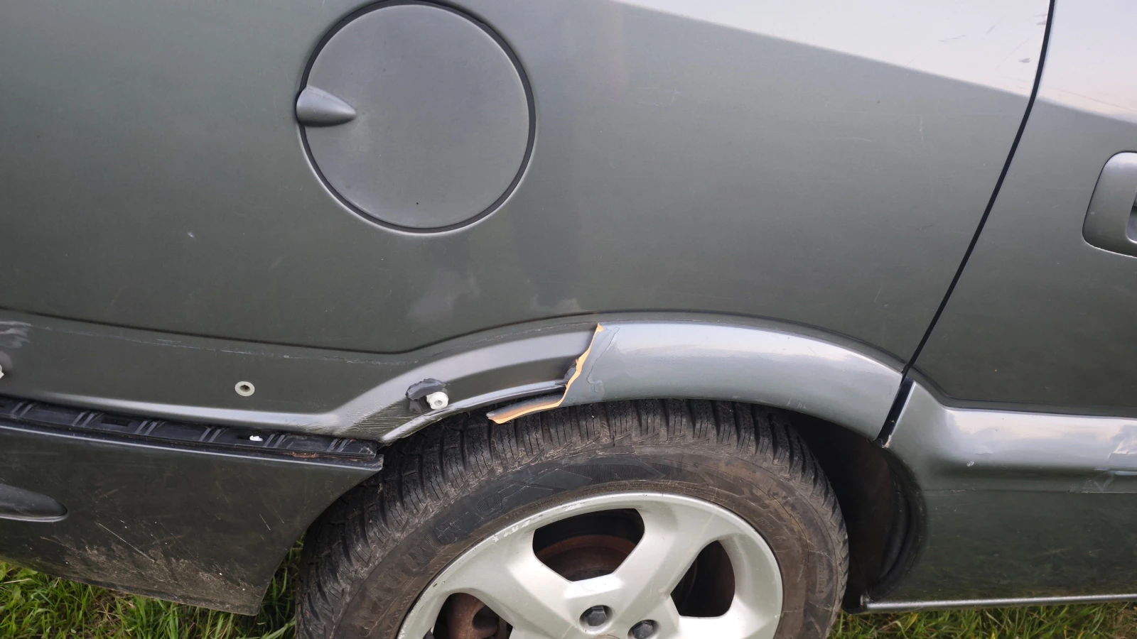 Opel Zafira, снимка 11 - Автомобили и джипове - 54322859