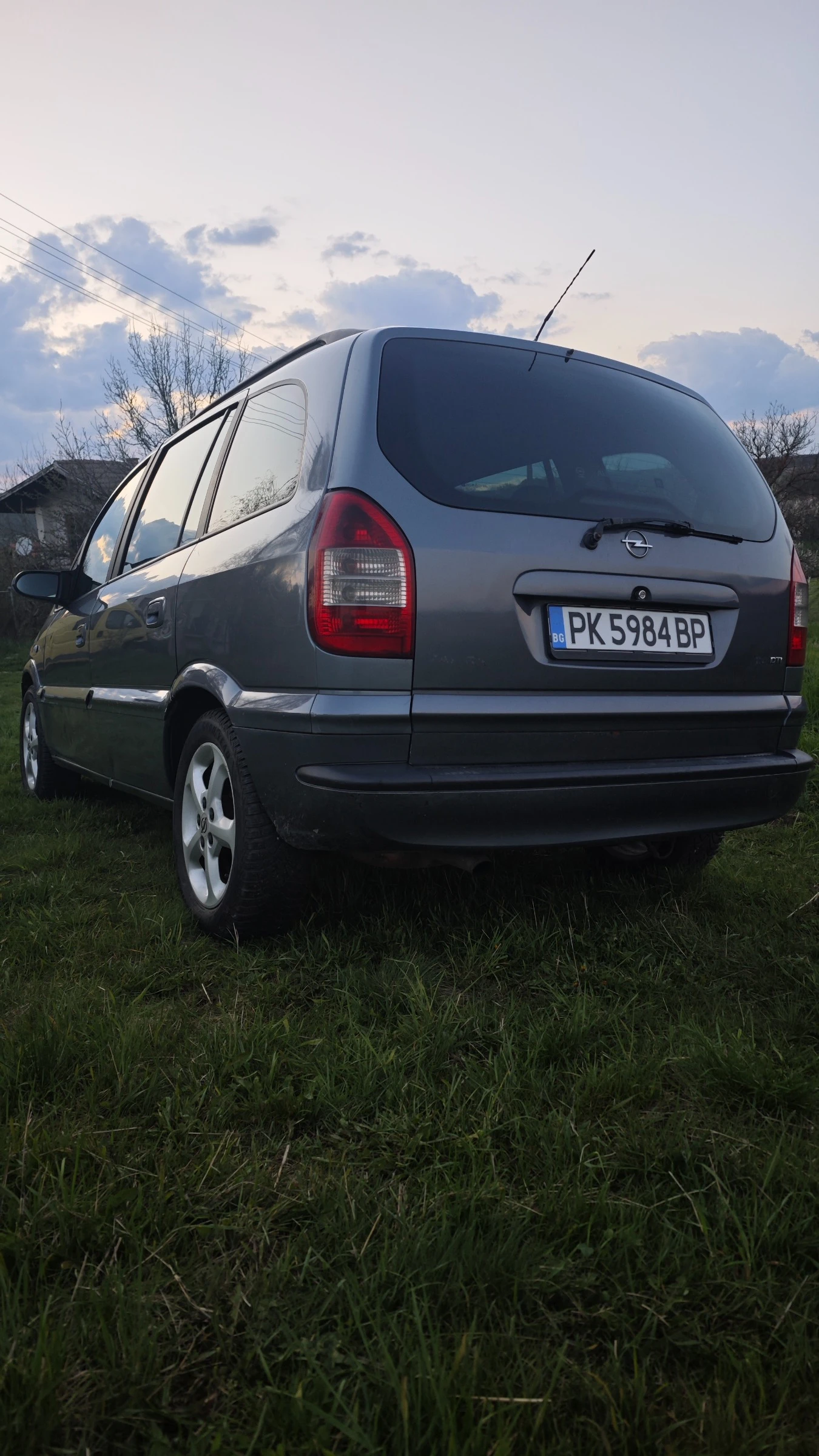 Opel Zafira, снимка 5 - Автомобили и джипове - 54322859