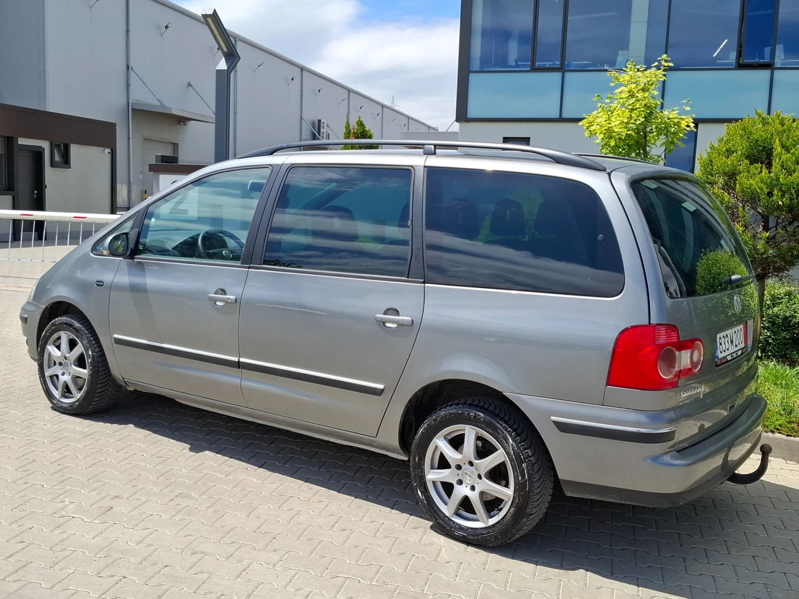 VW Sharan 1.9TDI* (131кс)* FACELIFT* НОВ ВНОС* , снимка 6 - Автомобили и джипове - 54597880