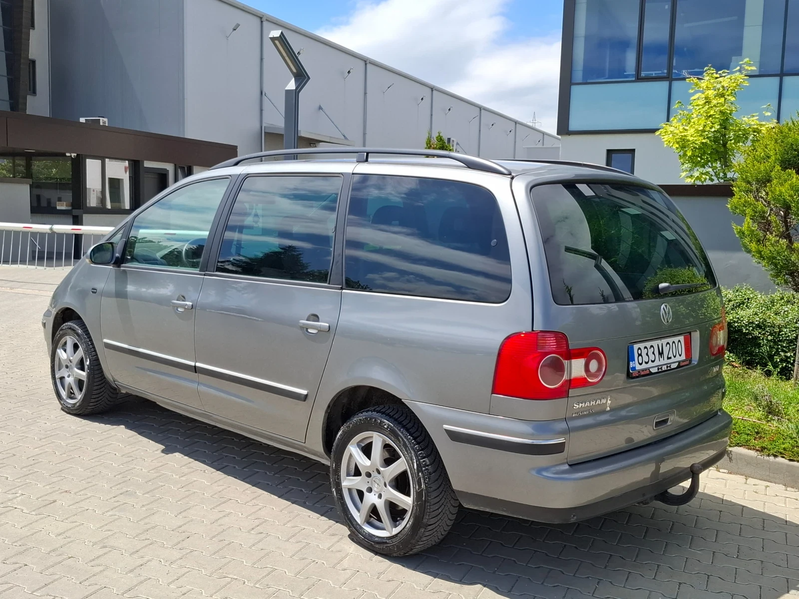 VW Sharan 1.9TDI* (131кс)* FACELIFT* НОВ ВНОС* , снимка 7 - Автомобили и джипове - 54597880