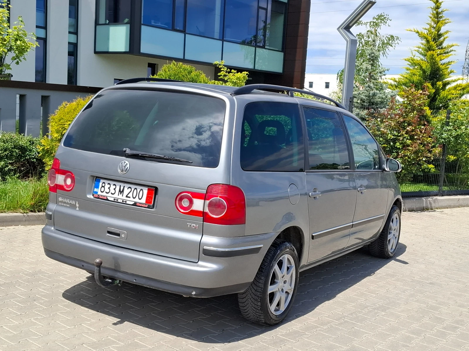 VW Sharan 1.9TDI* (131кс)* FACELIFT* НОВ ВНОС* , снимка 13 - Автомобили и джипове - 54597880