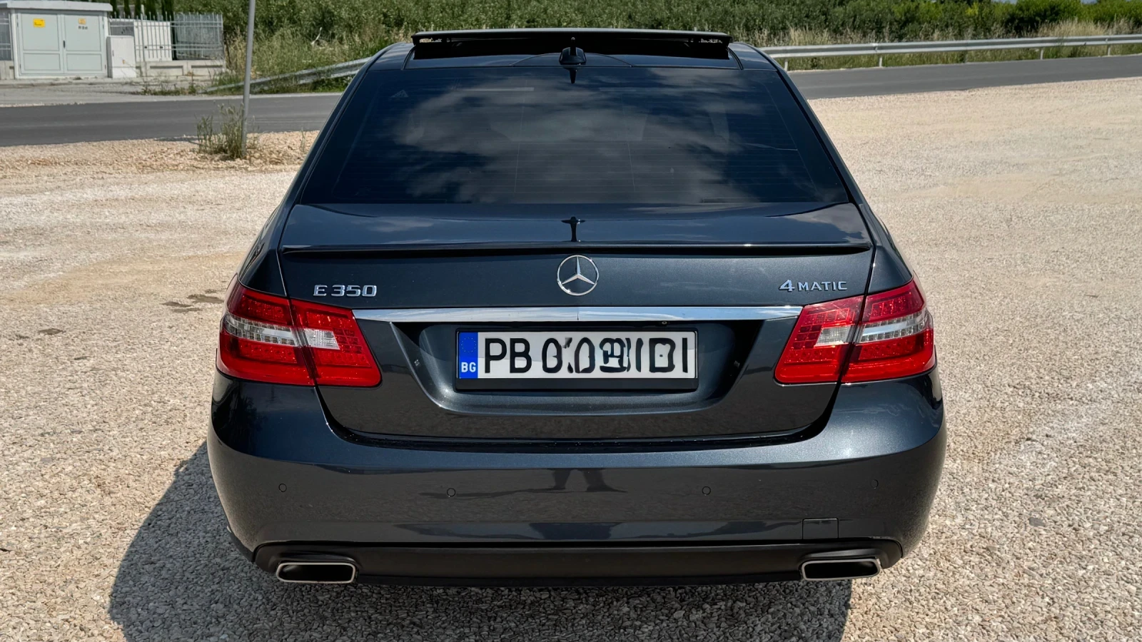 Mercedes-Benz E 350 AMG 4Matic / LPG, снимка 5 - Автомобили и джипове - 55003121