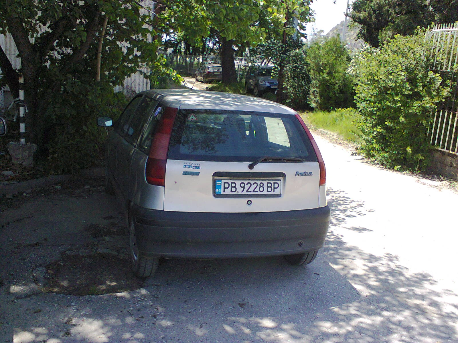 Fiat Punto 1.2 Газ-Бензин Климатик Обслужен 4 врати , снимка 11 - Автомобили и джипове - 55207537