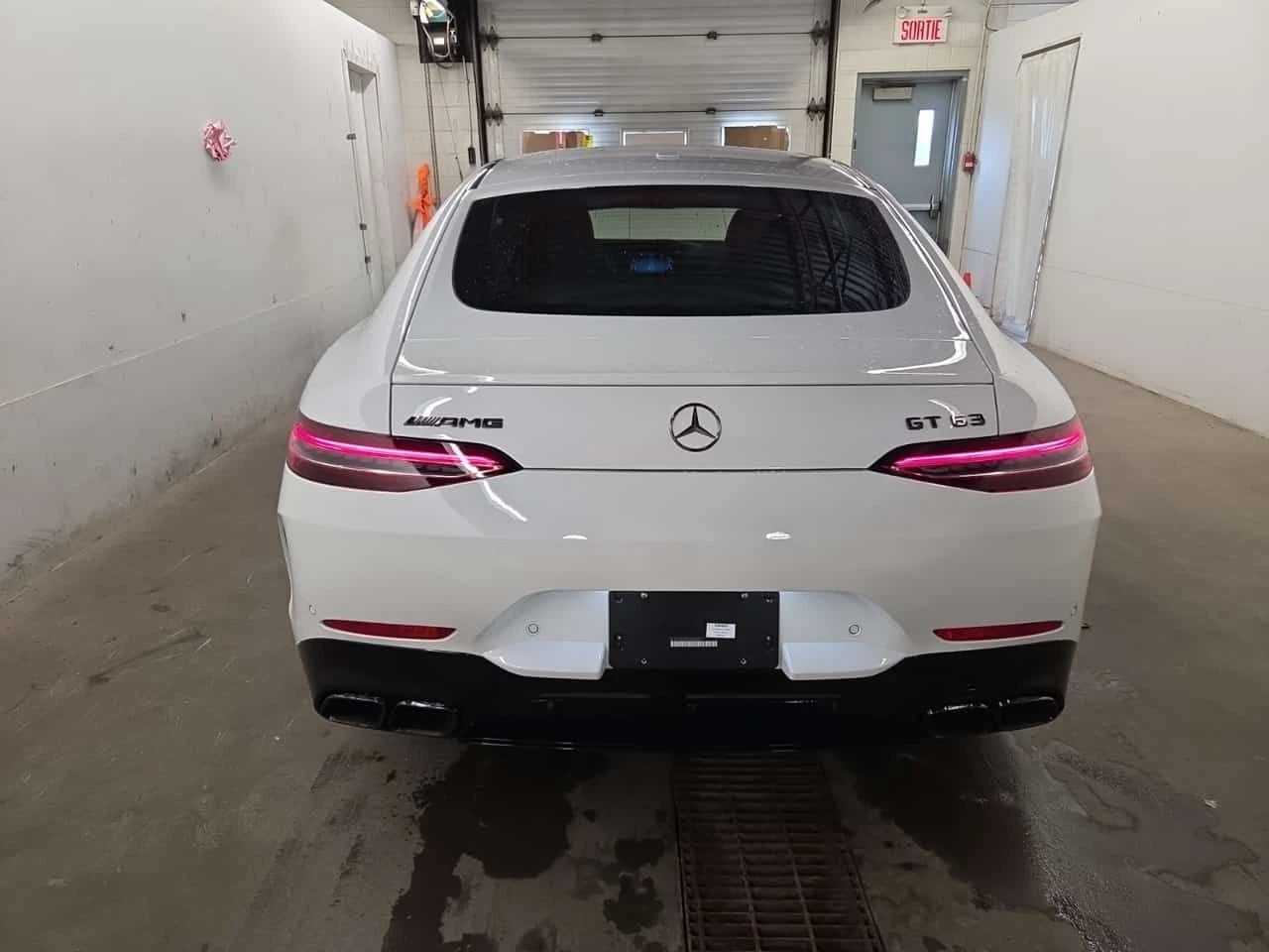 Mercedes-Benz AMG GT 63| BURMESTER| HUD| OБДУХ| 2 КЛЮЧА| , снимка 5 - Автомобили и джипове - 55324778