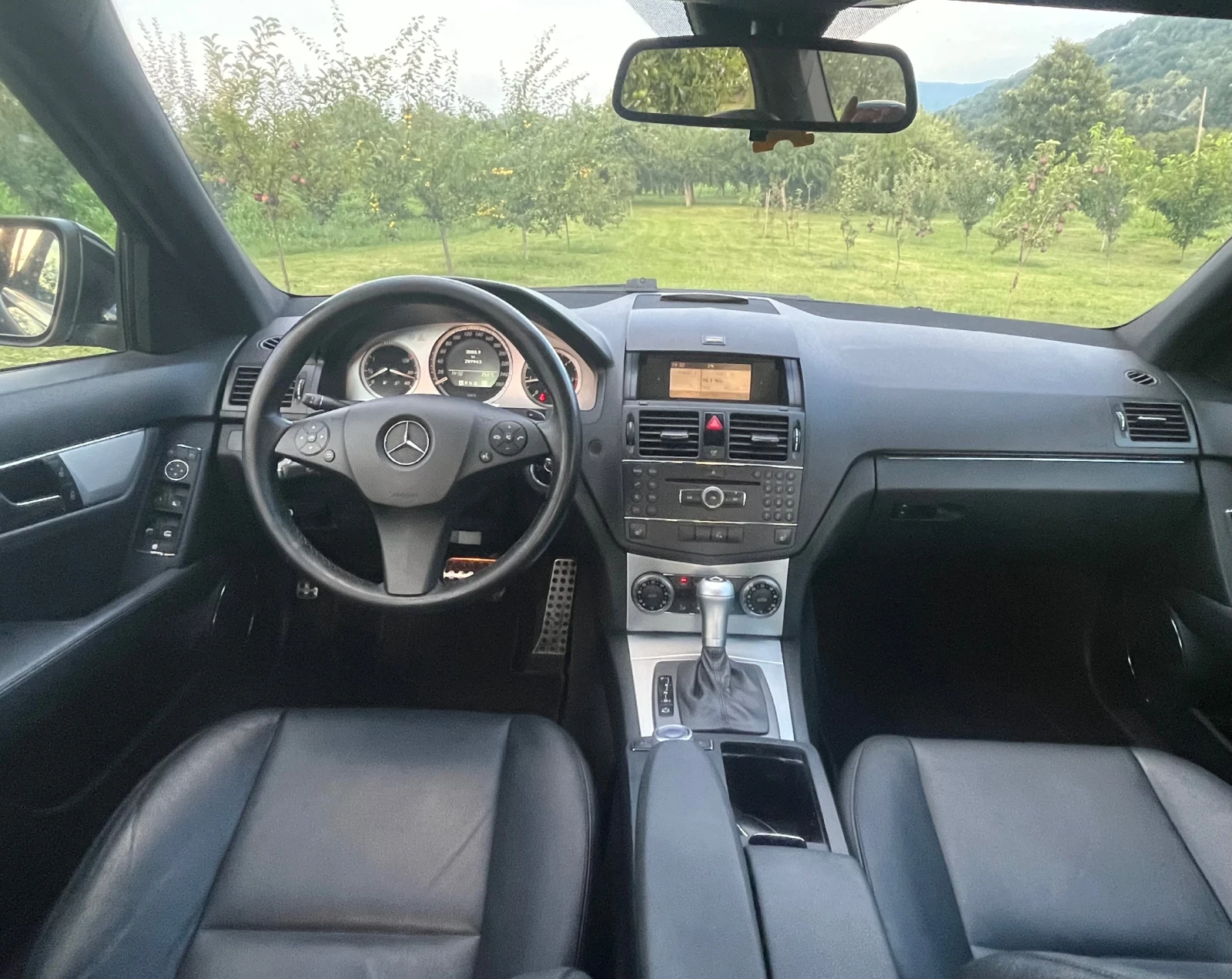 Mercedes-Benz C 220 AMG OM646 AUTO, снимка 10 - Автомобили и джипове - 55436055