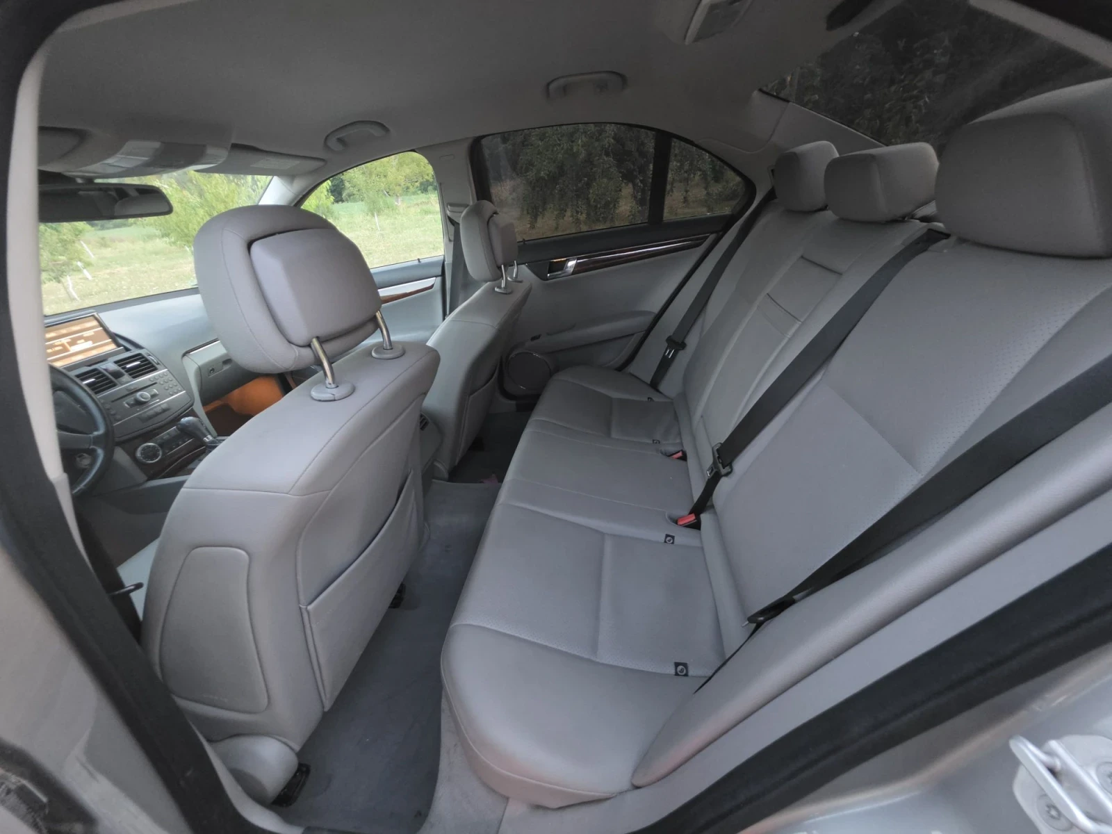 Mercedes-Benz C 220 CDI AUTO OM646, снимка 10 - Автомобили и джипове - 55933694