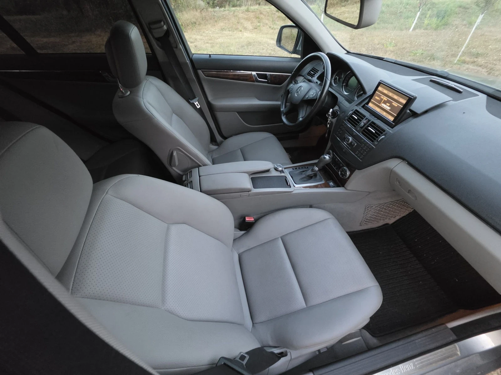Mercedes-Benz C 220 CDI AUTO OM646, снимка 11 - Автомобили и джипове - 55933694