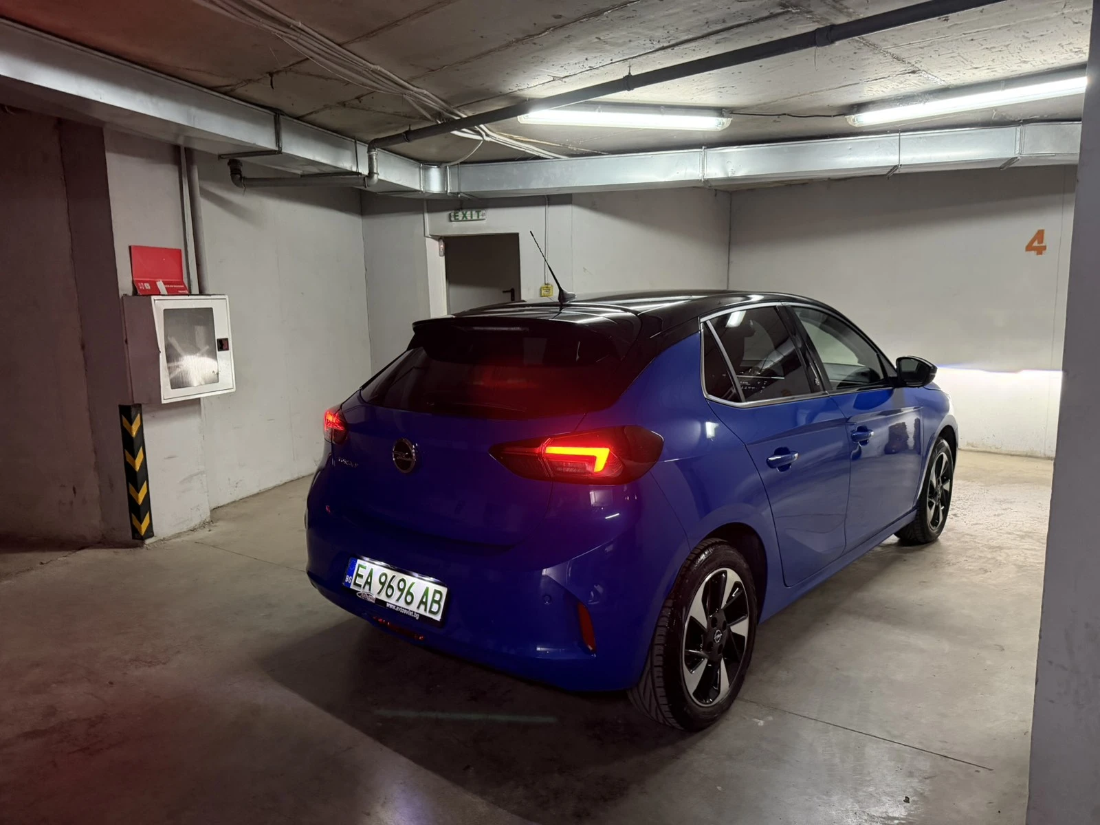 Opel Corsa е Лизинг, снимка 3 - Автомобили и джипове - 55605041