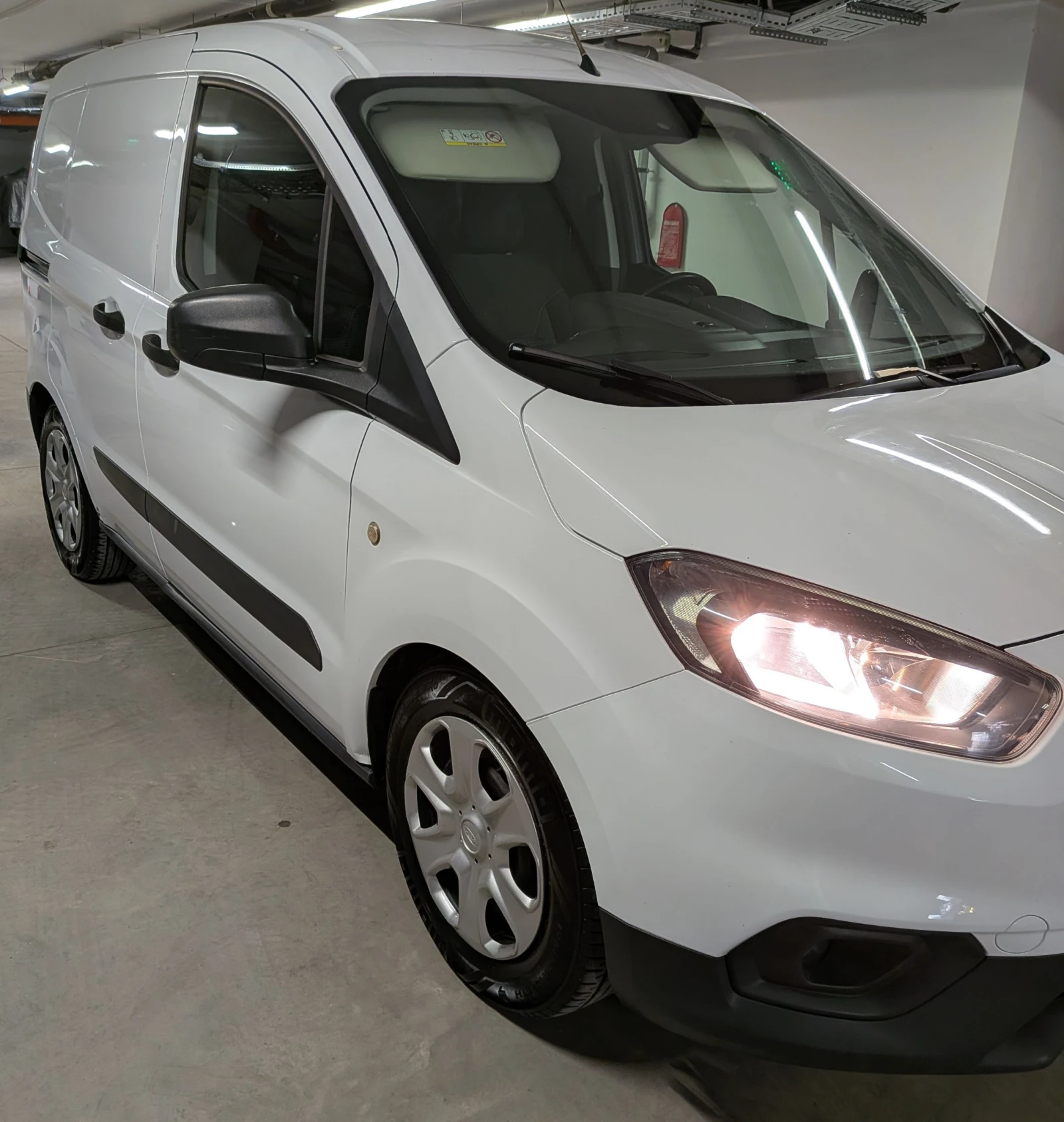 Ford Courier 1.5 TDCI, снимка 2 - Автомобили и джипове - 55804395
