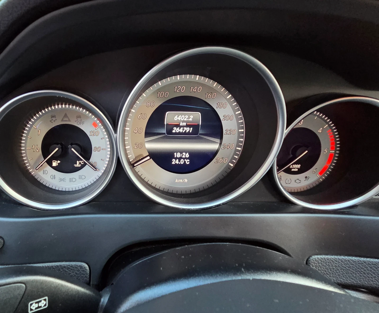 Mercedes-Benz C 220     Седан , снимка 5 - Автомобили и джипове - 55827136