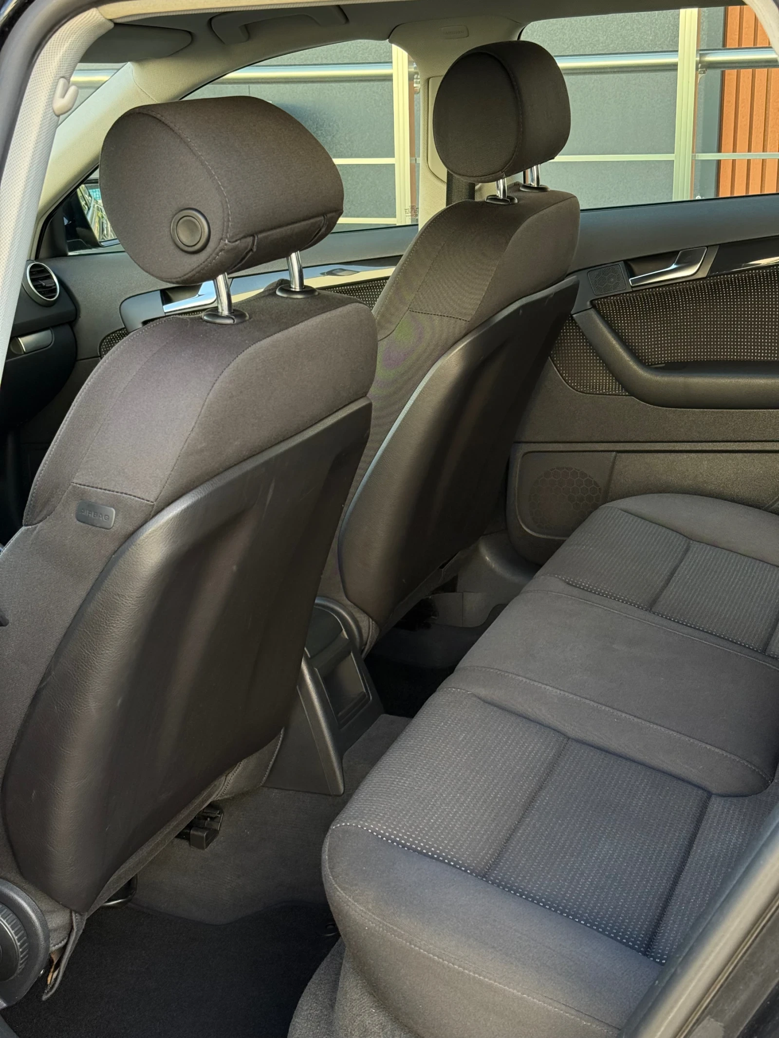 Audi A3 1.9 Sportback * NAVI* * Подгрев* * Темпомат* , снимка 9 - Автомобили и джипове - 55877821