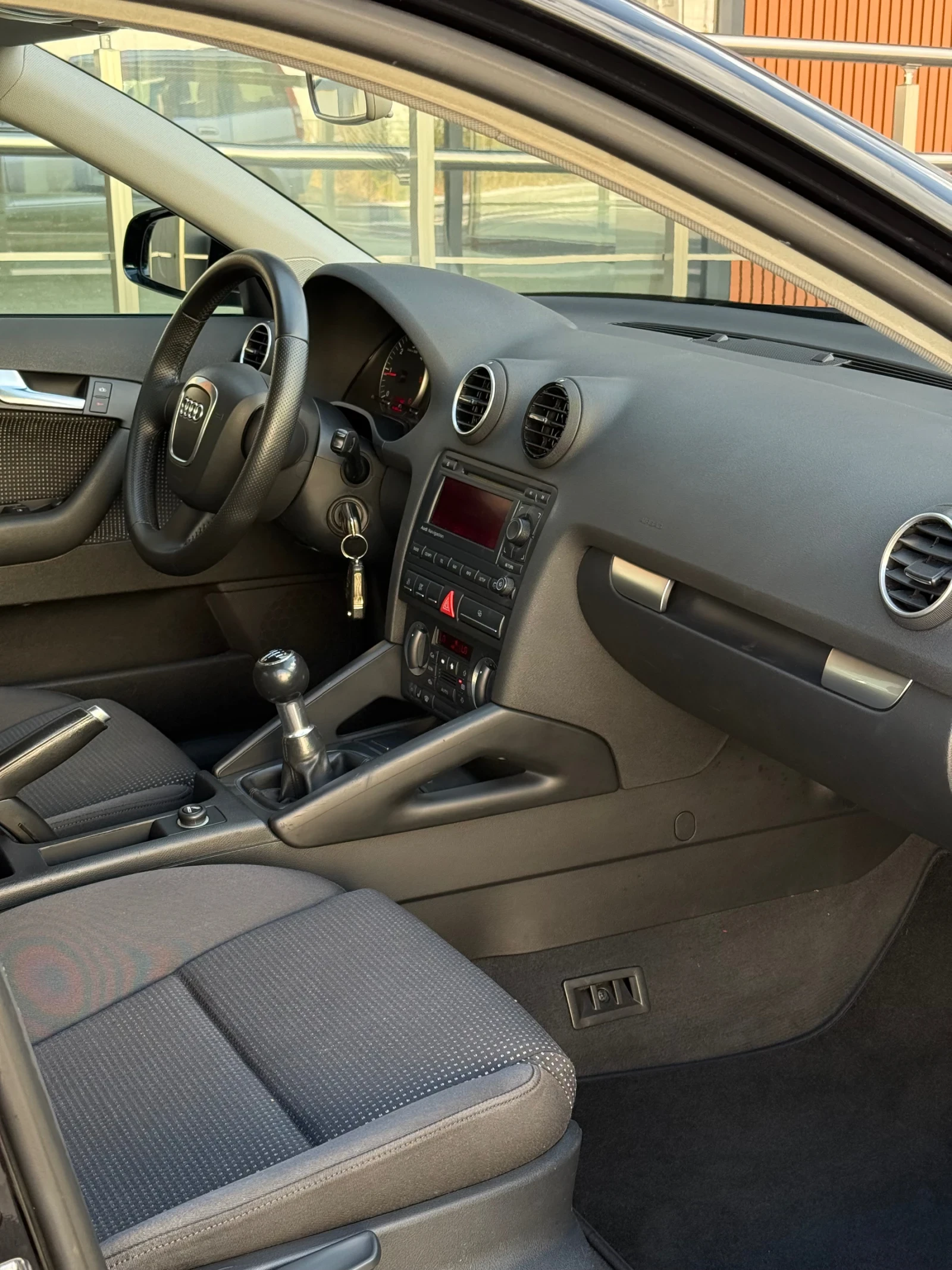 Audi A3 1.9 Sportback * NAVI* * Подгрев* * Темпомат* , снимка 7 - Автомобили и джипове - 55877821