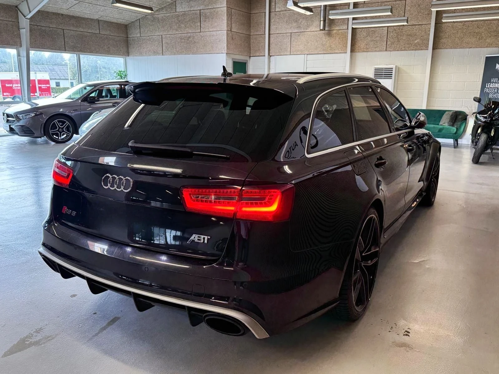 Audi Rs6 ОЧАКВАН ВНОС 700 К.С. / CARBON / PANORAMA / BANG, снимка 6 - Автомобили и джипове - 55936156