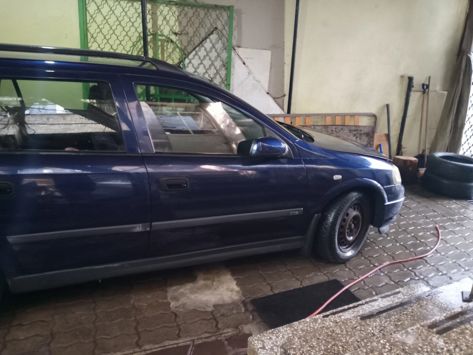 Opel Astra, снимка 2 - Автомобили и джипове - 56022502