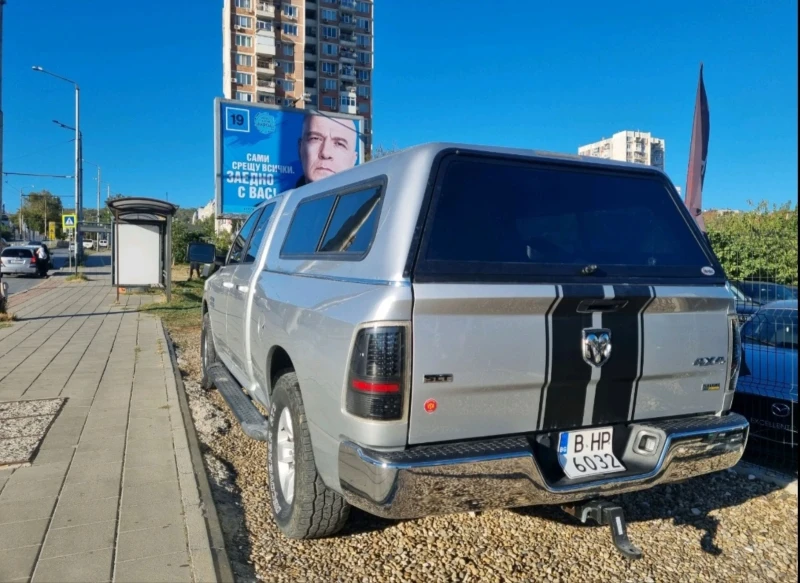 Dodge RAM 1500 SLT, снимка 3 - Автомобили и джипове - 47978724