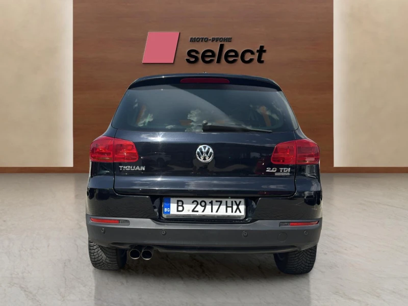 VW Tiguan 2.0 TDi, снимка 8 - Автомобили и джипове - 52076983