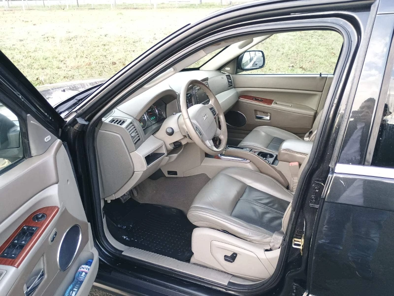 Jeep Grand cherokee, снимка 11 - Автомобили и джипове - 53011059