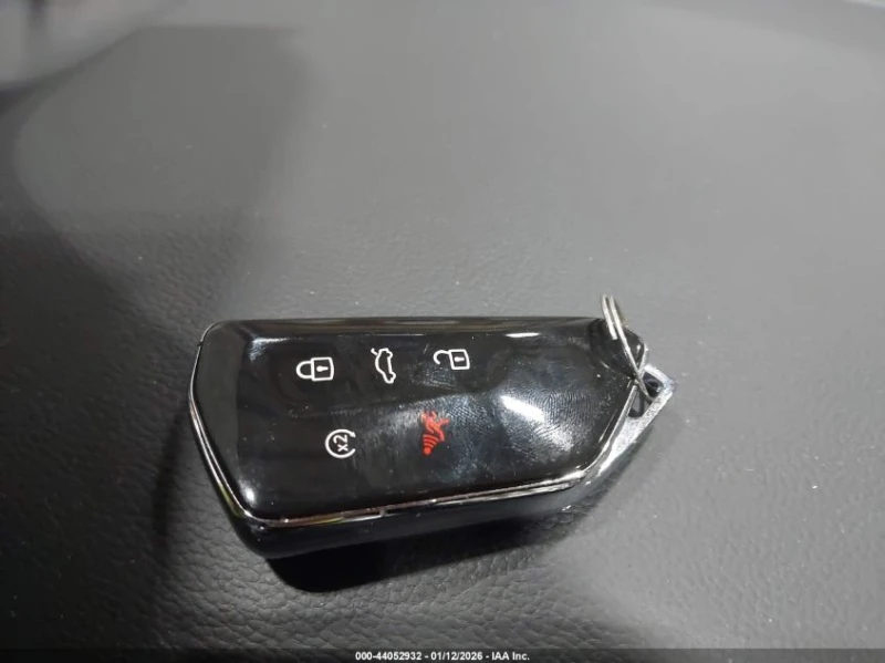 VW Atlas 2l Volkswagen Cross Sport 2.0T Se W/Technology, снимка 11 - Автомобили и джипове - 53573079