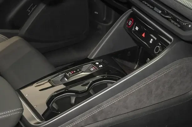 Audi Q5 2.0 TDI Quattro Edition One = S-line = Гаранция - изображение 5