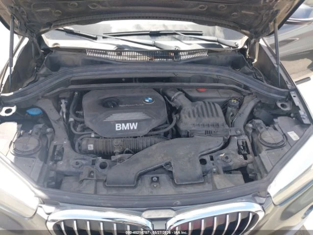 BMW X1 * xDrive28i* КОЖА* ПОДГРЕВ* ПАНОРАМА* КАМЕРА* , снимка 9 - Автомобили и джипове - 54966924