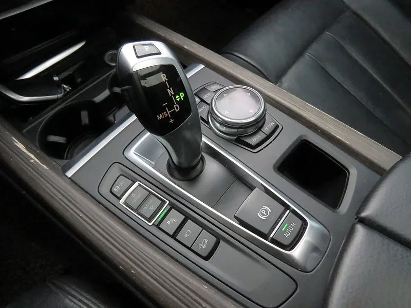 BMW X5 (F15) xDrive 30D, снимка 9 - Автомобили и джипове - 55228800