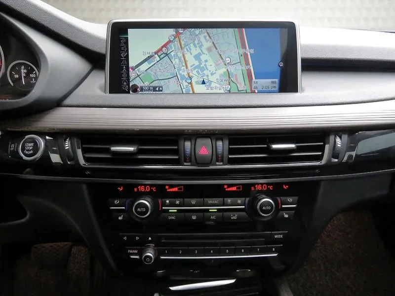 BMW X5 (F15) xDrive 30D, снимка 8 - Автомобили и джипове - 55228800