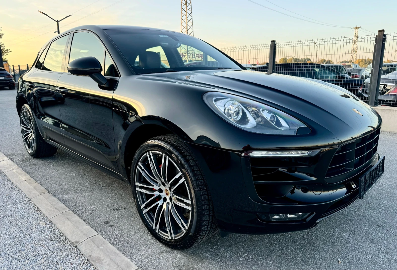 Porsche Macan S - [1] 