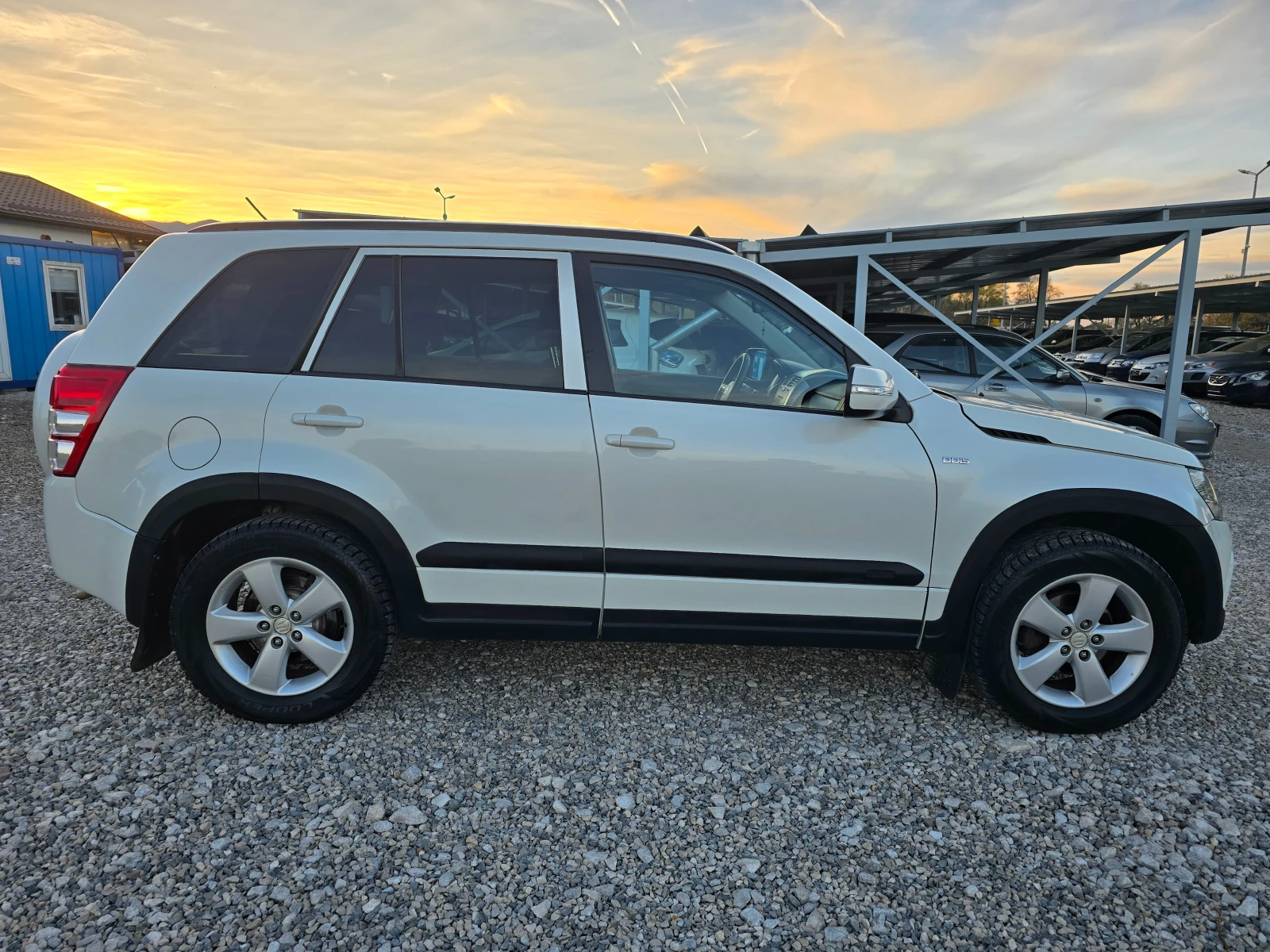 Suzuki Grand vitara 1, 9 DDIS КЛИМАТРОНИК !! РЕАЛНИ 115000 км - изображение 6