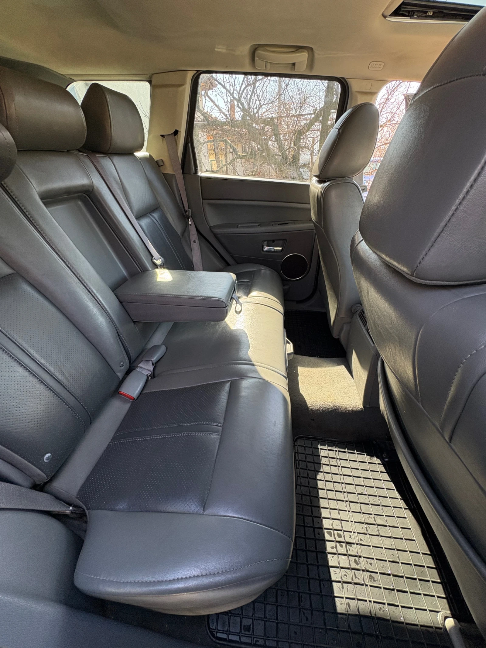 Jeep Grand cherokee 3.0 LIMITED CRD, снимка 12 - Автомобили и джипове - 53146632