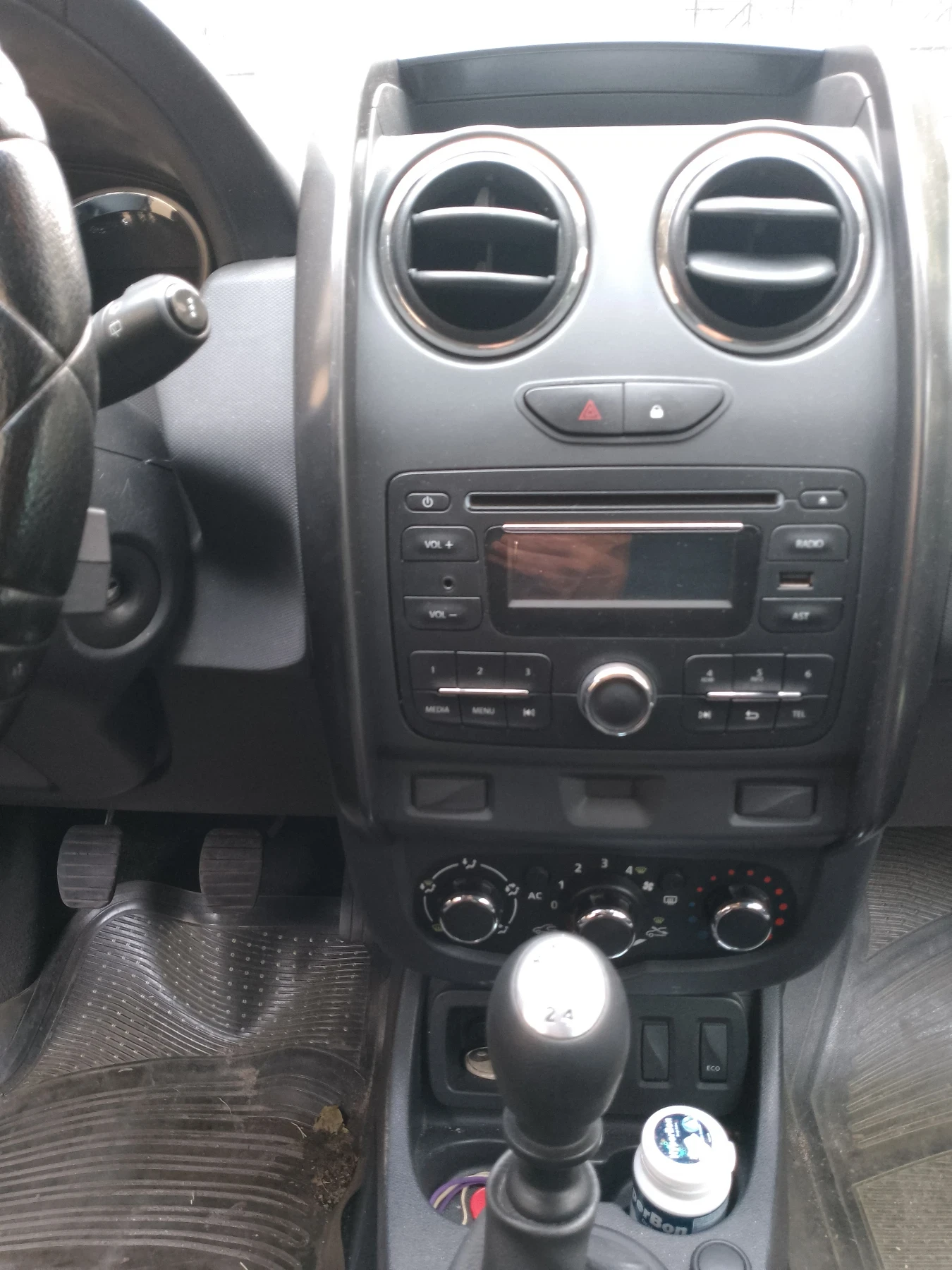 Dacia Duster 1.5 dci  E5 6 степ. кутия - изображение 7