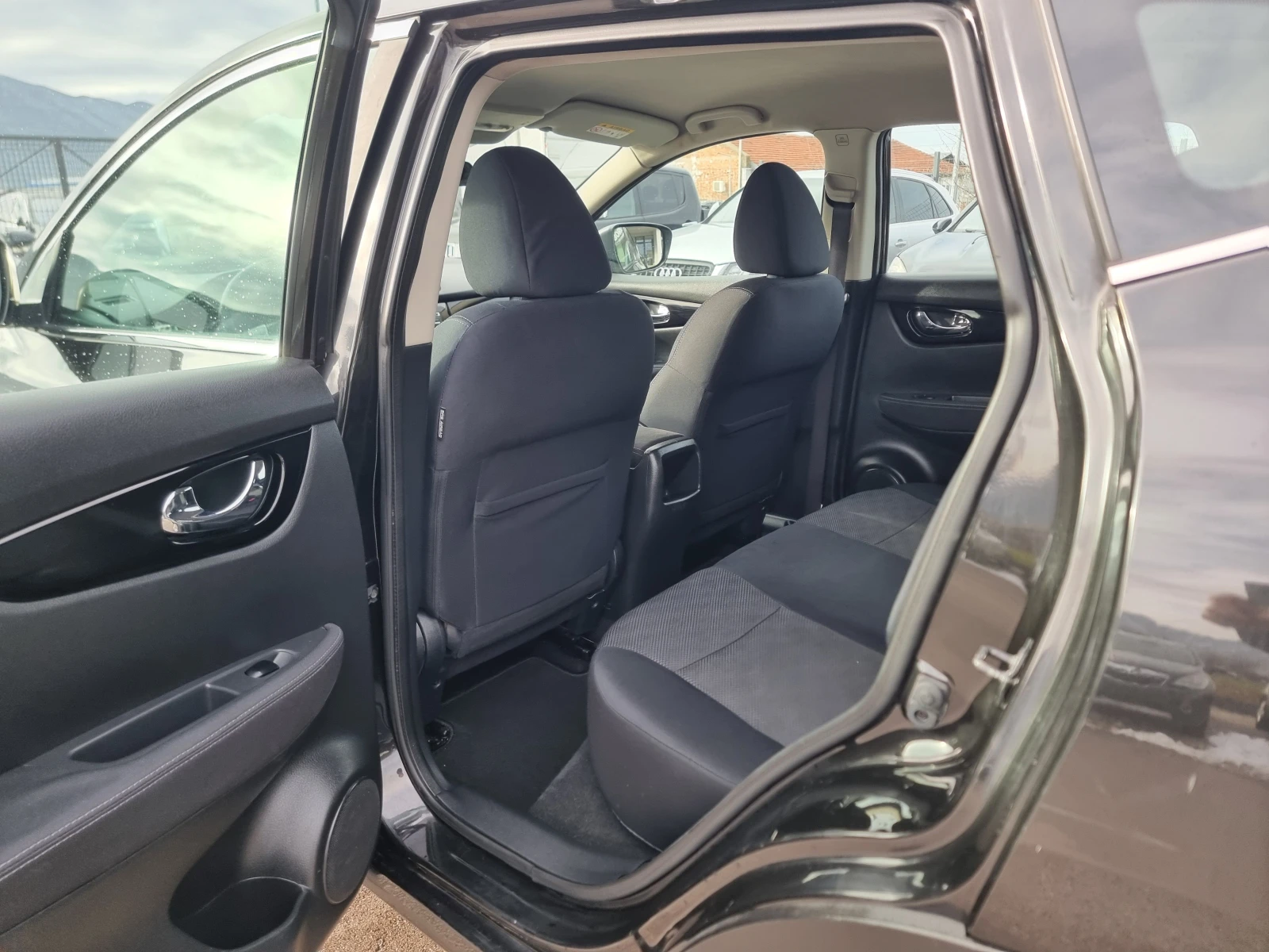 Nissan Qashqai 1.5DCI | Mobile.bg � ����������� 11