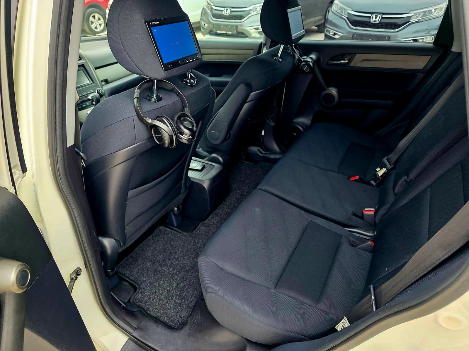 Honda Cr-v FULL SERVICE IN HONDA 3xTV Навигация Парктроник4х4, снимка 11 - Автомобили и джипове - 54031814