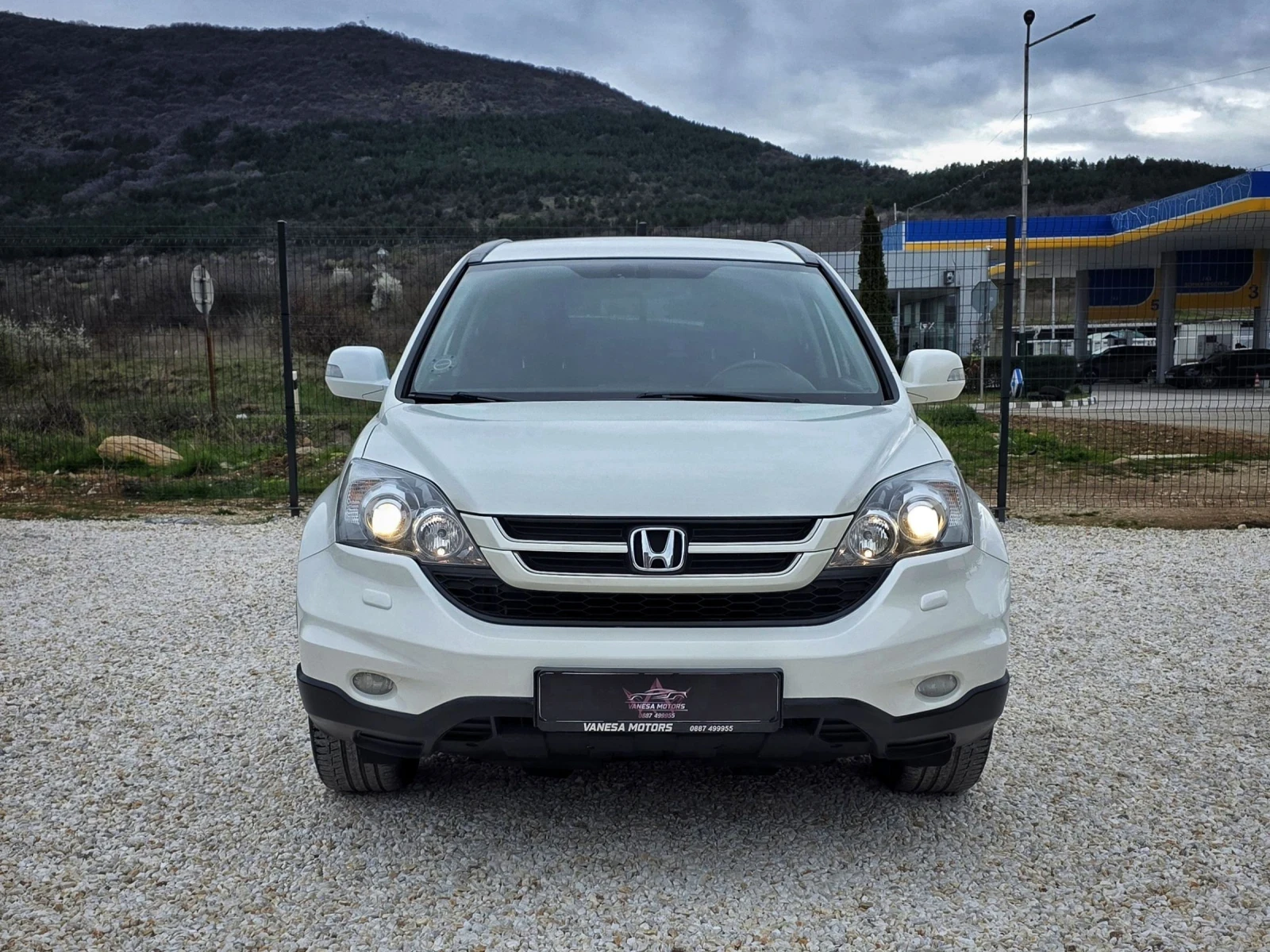 Honda Cr-v FULL SERVICE IN HONDA 3xTV Навигация Парктроник4х4, снимка 2 - Автомобили и джипове - 54031814