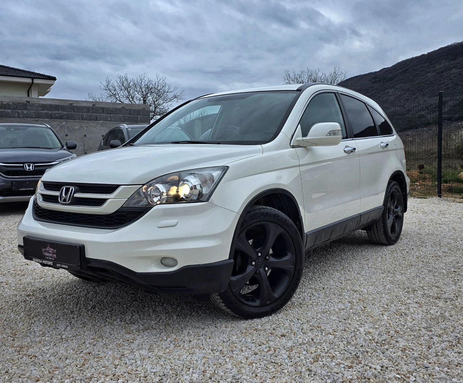 Honda Cr-v FULL SERVICE IN HONDA 3xTV Навигация Парктроник4х4, снимка 3 - Автомобили и джипове - 54031814