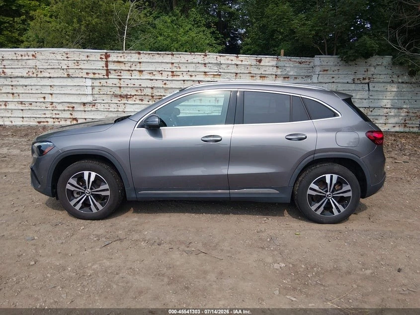 Mercedes-Benz GLA 250 4MATIC* 2.0L TURBO* ВИДЕО НА МОТОР , снимка 15 - Автомобили и джипове - 55679087