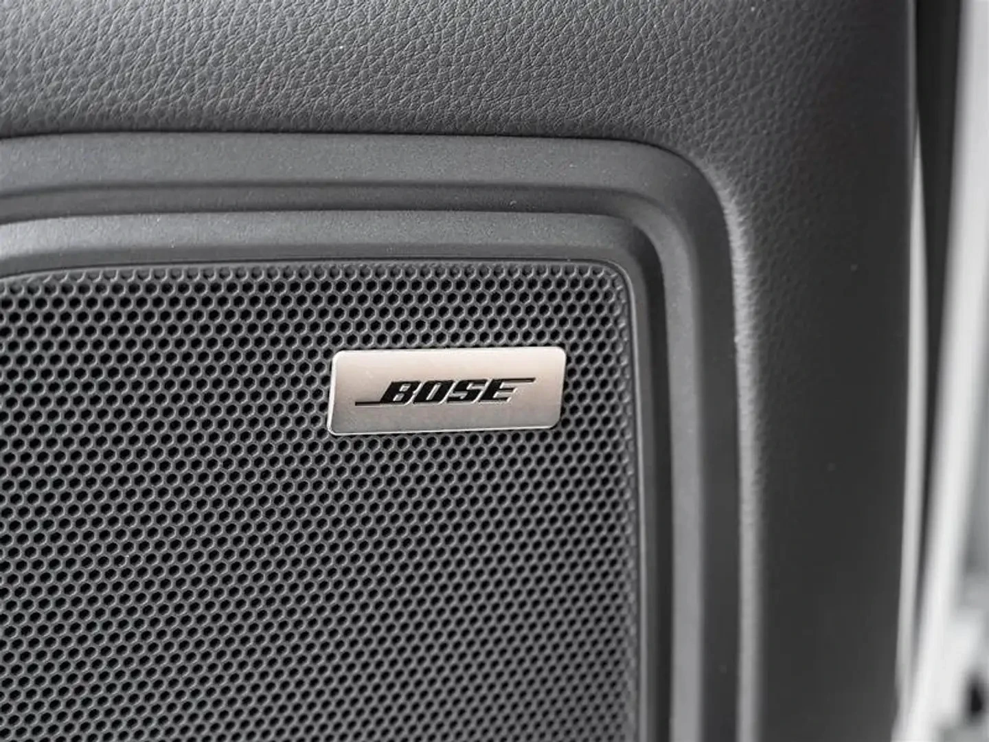 Porsche Macan T PREMIUM PLUS FULL ЦЕНА ДО БГ АВТОКРЕДИТ, снимка 17 - Автомобили и джипове - 55859635