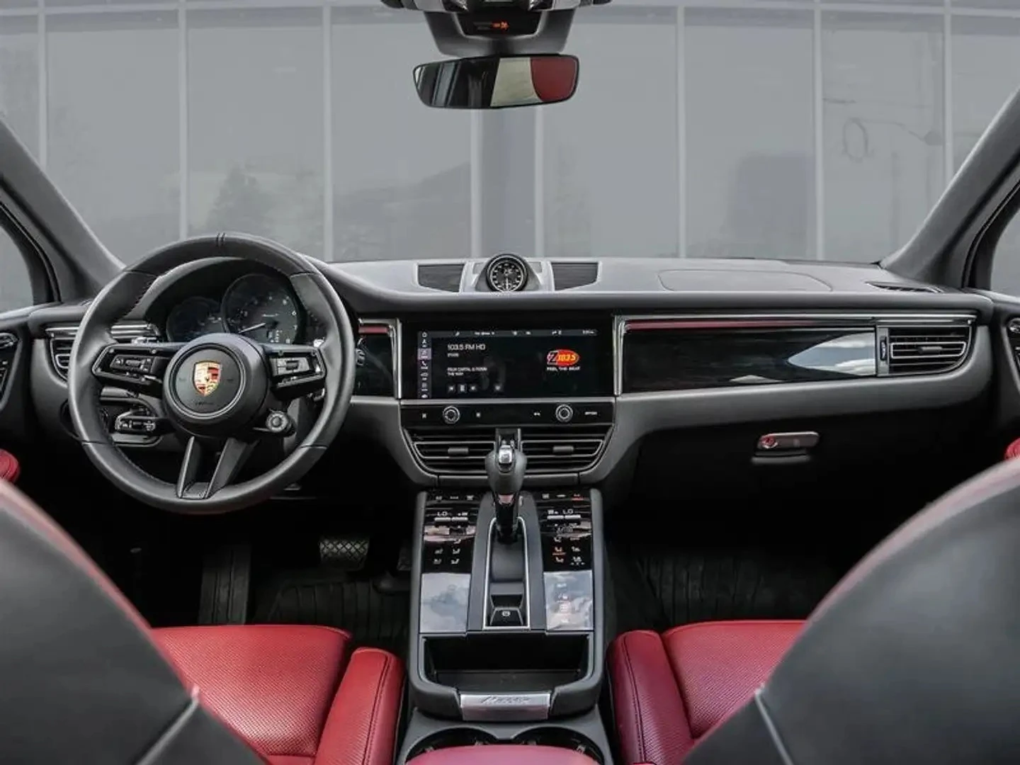 Porsche Macan T PREMIUM PLUS FULL ЦЕНА ДО БГ АВТОКРЕДИТ, снимка 8 - Автомобили и джипове - 55859635