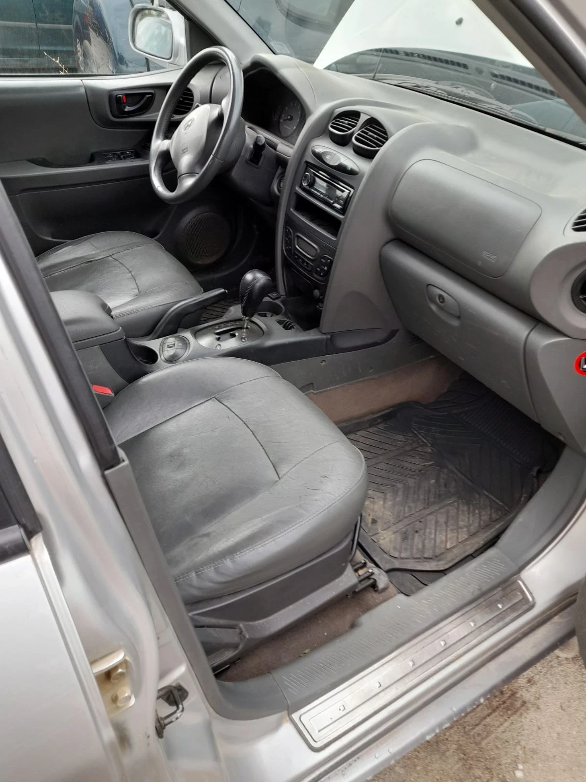 Hyundai Santa fe 2.7 | Mobile.bg � ����������� 10