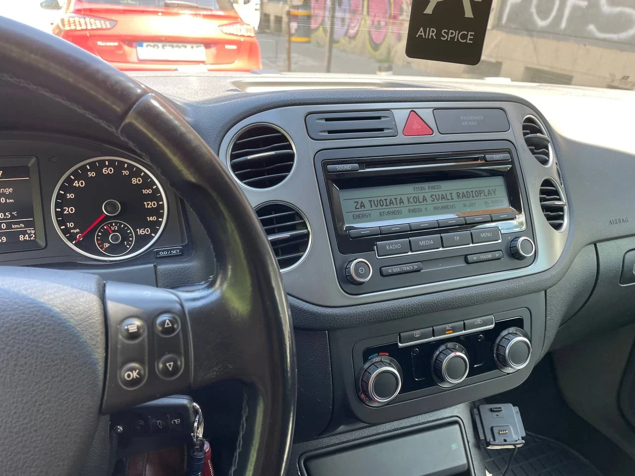 VW Tiguan 4motion, снимка 5 - Автомобили и джипове - 56728703