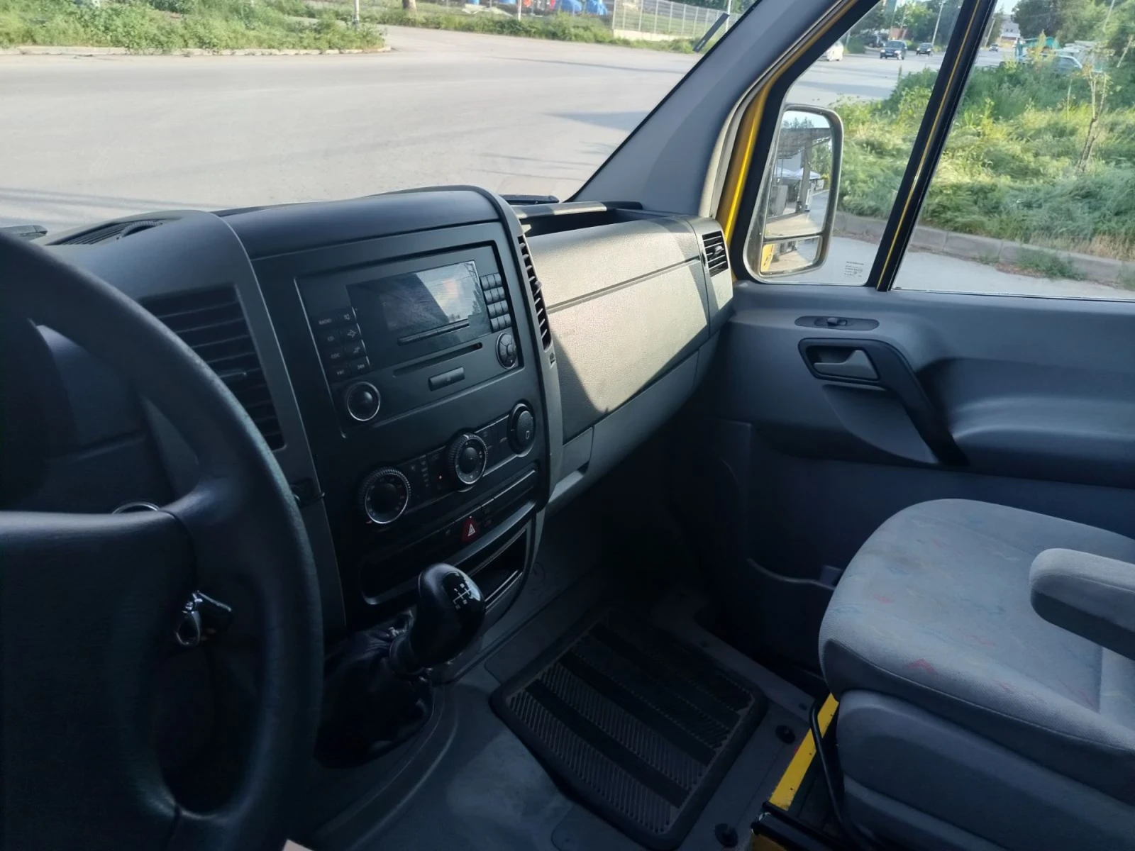 VW Crafter 3.5, снимка 8 - Бусове и автобуси - 54579506