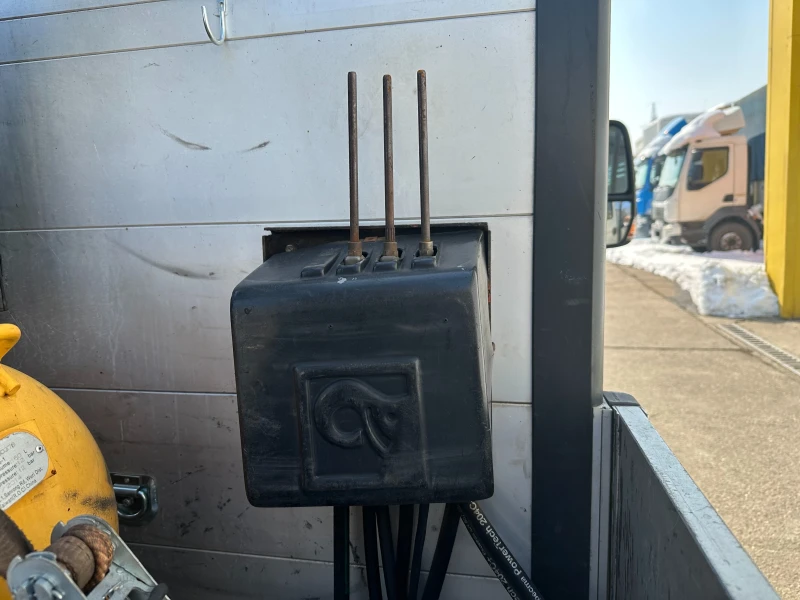 Iveco 35c18 35s18 4x2 с кран, снимка 13 - Камиони - 49269168