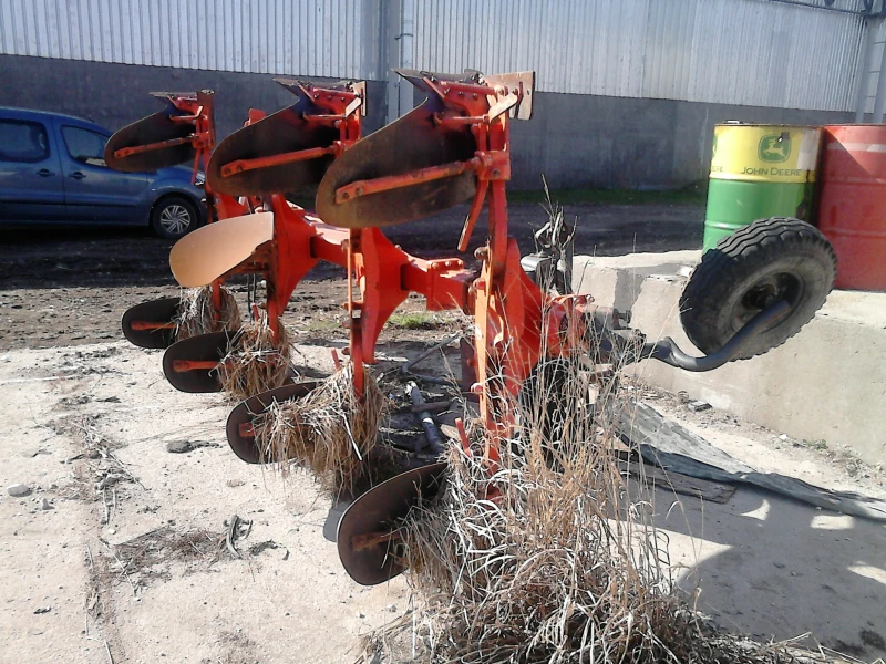 Плуг Kuhn multi-master 122, снимка 3 - Селскостопанска техника - 51845217