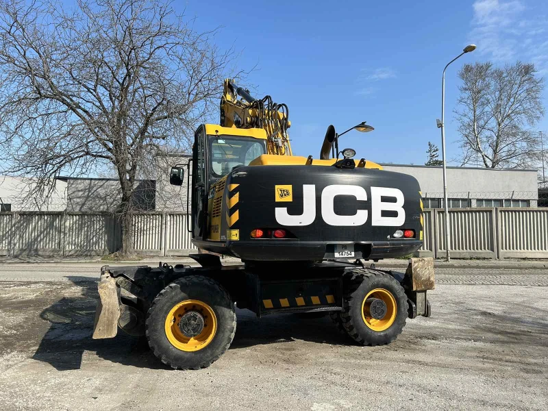 Багер JCB JS 175W, снимка 3 - Индустриална техника - 47530893