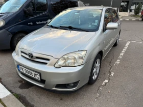 Toyota Corolla 1.4 VVTi + gaz, снимка 1